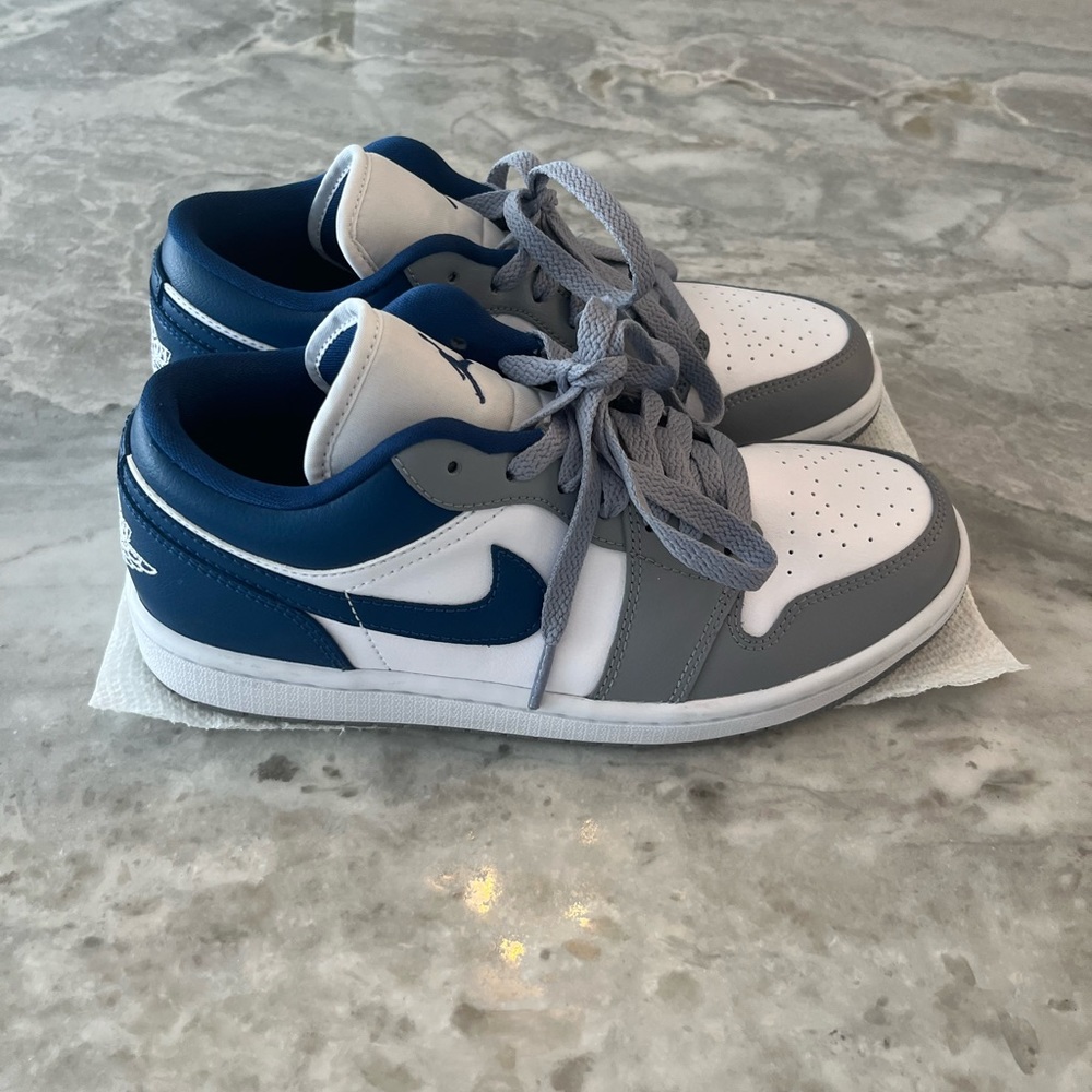 Nike Jordan low